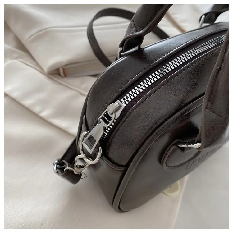 Retro Textured Brown Shoulder Crossbody Bag 2026 — feature 22
