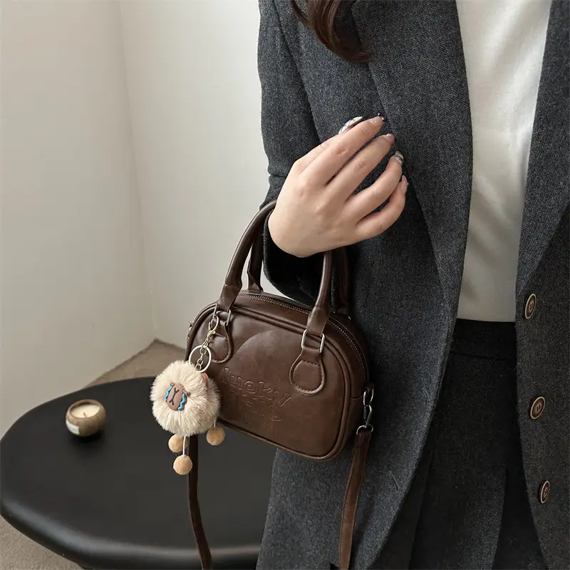 Retro Textured Brown Shoulder Crossbody Bag 2026 - Image 5