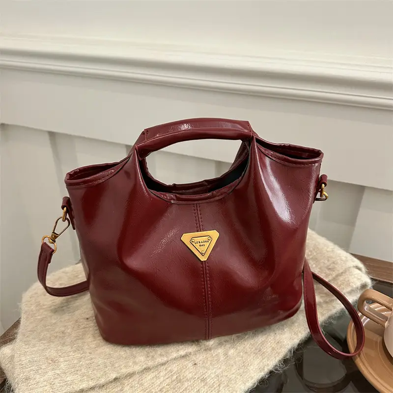 Vintage Brown Leather Shoulder Bag for Women 2024 - Image 11