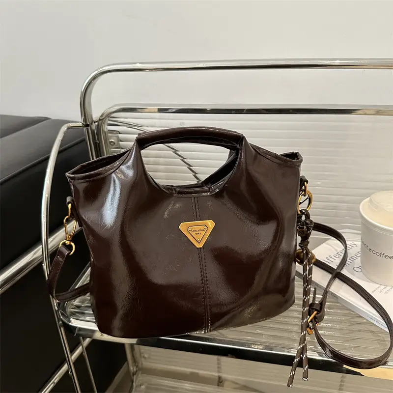 Vintage Brown Leather Shoulder Bag for Women 2024 - Image 12