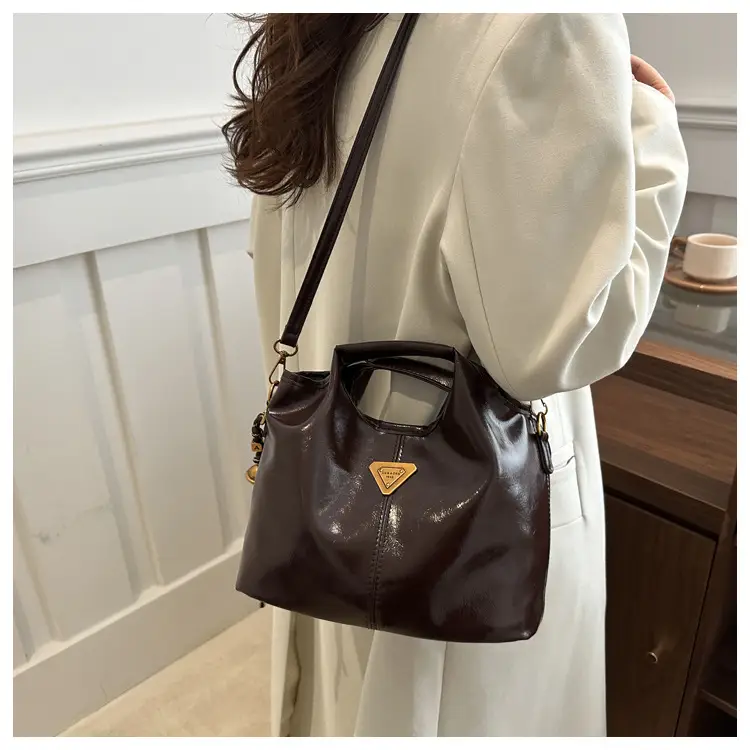 Vintage Brown Leather Shoulder Bag for Women 2024 — feature 12