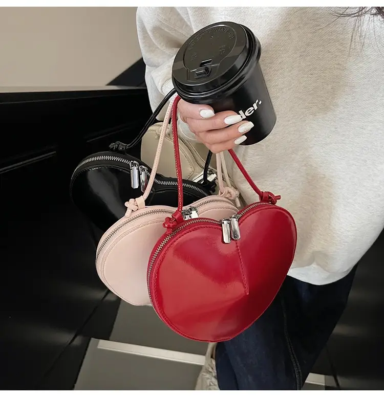 Heart Shaped Red Women's Crossbody Bag — feature 8