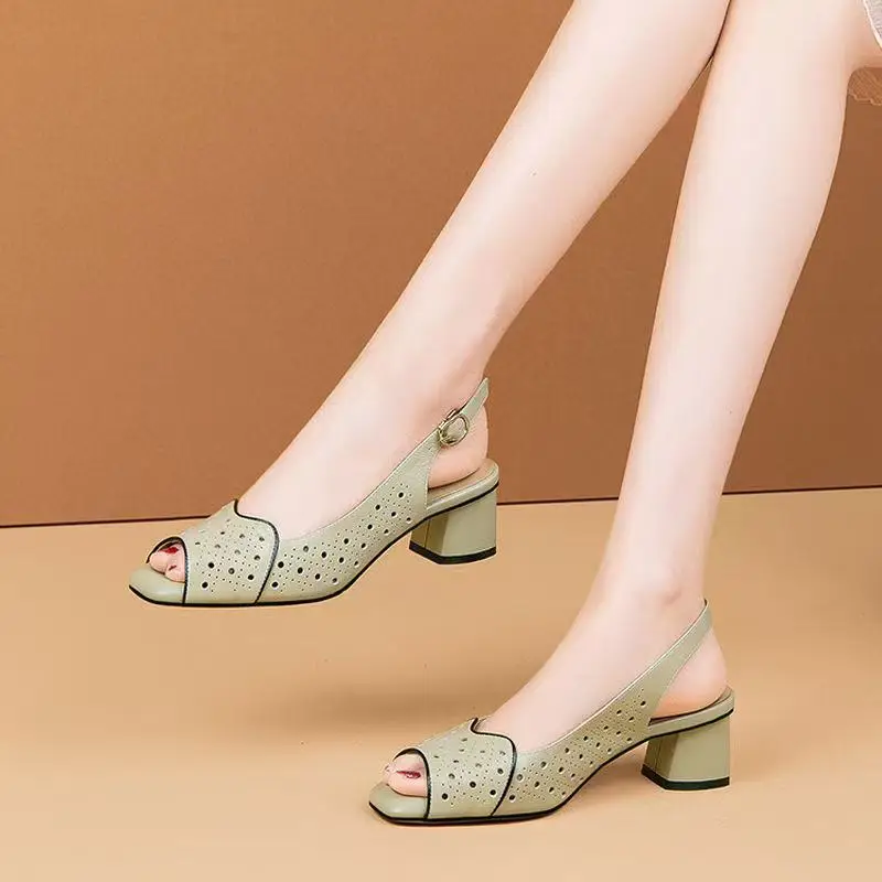 Vacated All-match Chic Heel Fashionable Hollow Fish-mouth Sandals Women's 2025 Summer New Mid-heel Buckle Sandals - Image 2