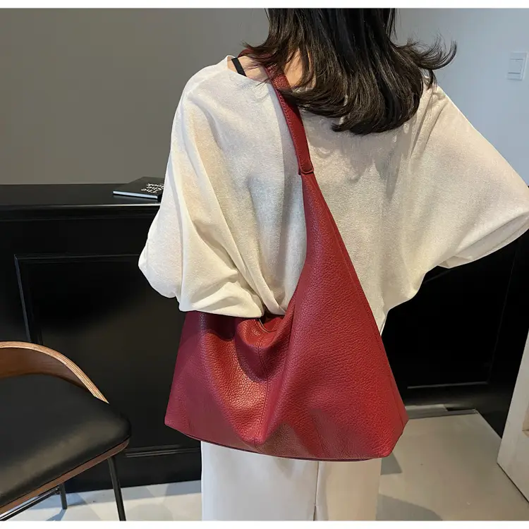 Black Leather Tote Bag for Women, Large Capacity, Casual Style — feature 11