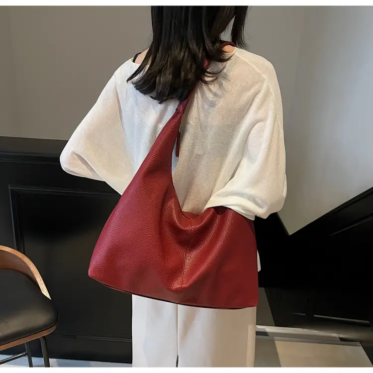 Black Leather Tote Bag for Women, Large Capacity, Casual Style — feature 12