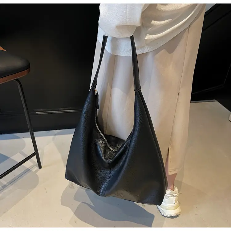 Black Leather Tote Bag for Women, Large Capacity, Casual Style — feature 14