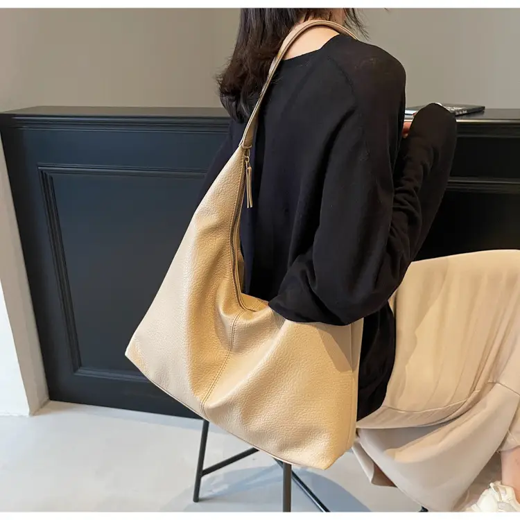 Black Leather Tote Bag for Women, Large Capacity, Casual Style — feature 17