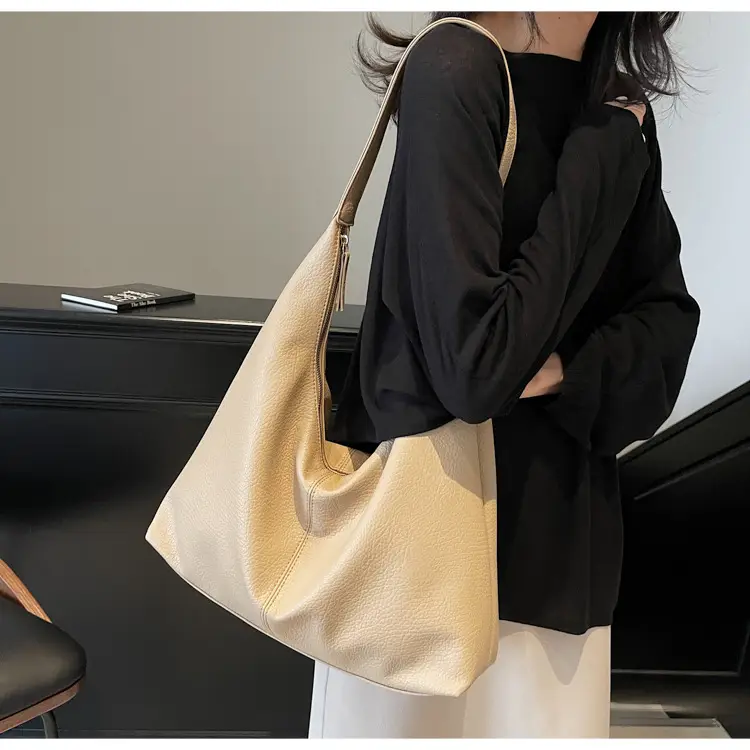 Black Leather Tote Bag for Women, Large Capacity, Casual Style — feature 19