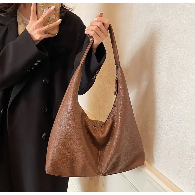 Black Leather Tote Bag for Women, Large Capacity, Casual Style — feature 20