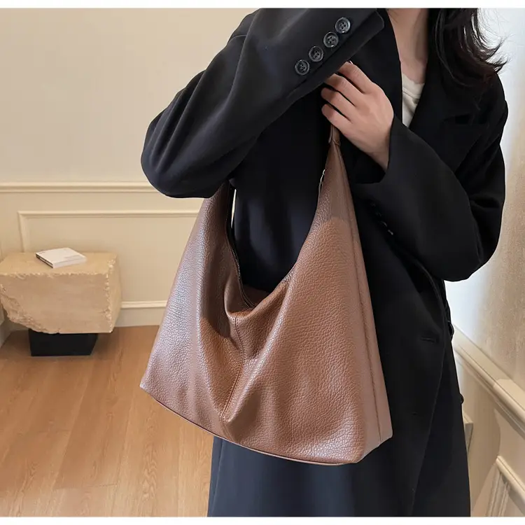 Black Leather Tote Bag for Women, Large Capacity, Casual Style — feature 22