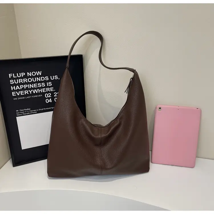 Black Leather Tote Bag for Women, Large Capacity, Casual Style — feature 8