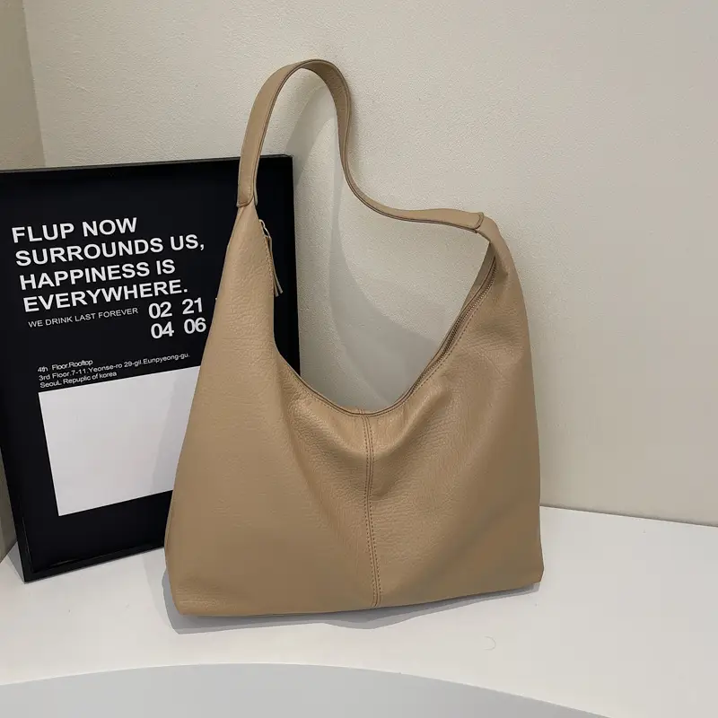 Black Leather Tote Bag for Women, Large Capacity, Casual Style - Image 5