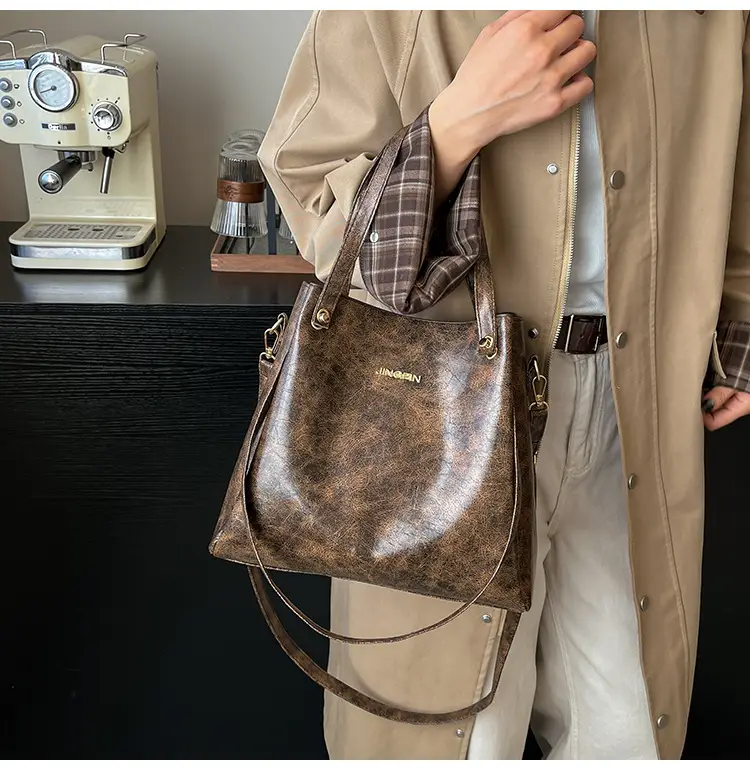 Retro Brown Women's Shoulder Bag with Long Strap — feature 8