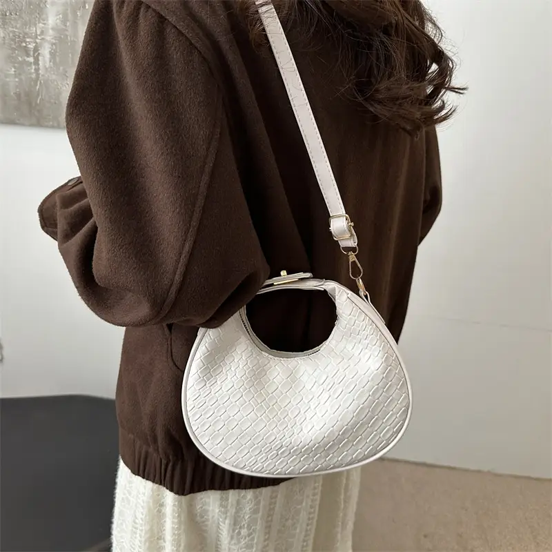 Women's Woven Crocodile Shoulder Bag Brown 2025 - Image 6