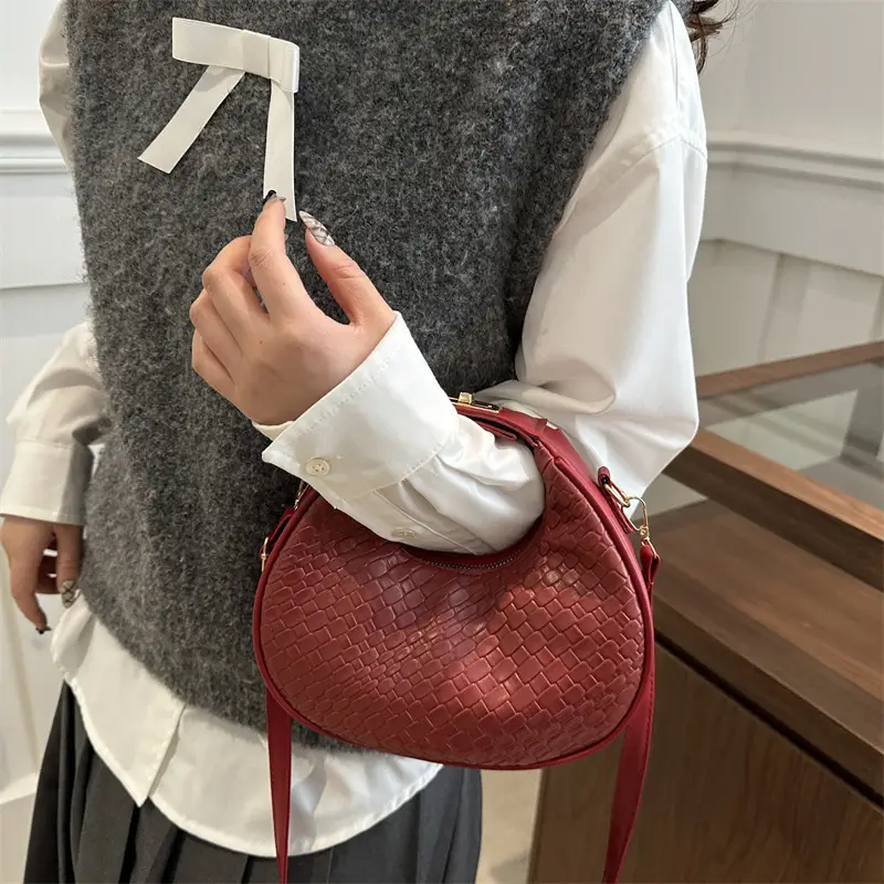 Women's Woven Crocodile Shoulder Bag Brown 2025 - Image 8