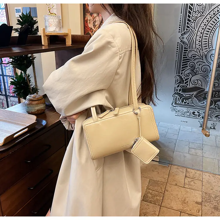 Black Crossbody Shoulder Bag for Women 2026 — feature 20