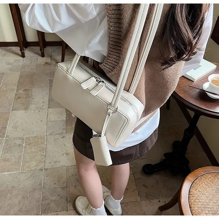 Black Crossbody Shoulder Bag for Women 2026 — feature 28