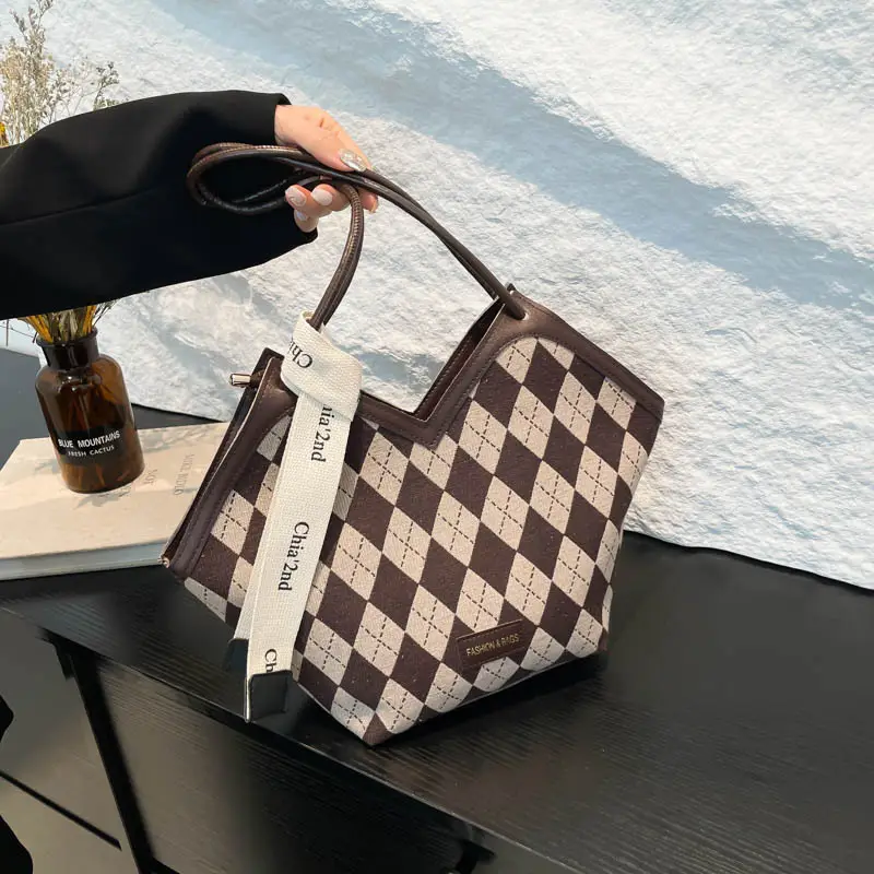 Women's Plaid Checkered Shoulder Bag Winter Commute - Image 6