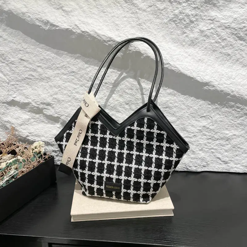 Women's Plaid Checkered Shoulder Bag Winter Commute — feature 21