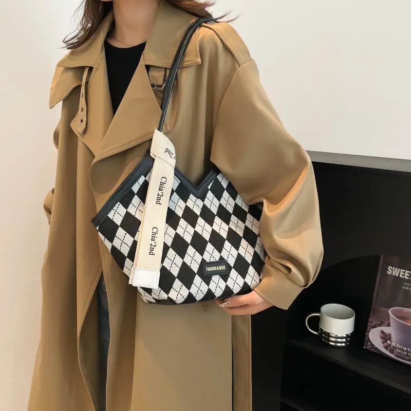 Women's Plaid Checkered Shoulder Bag Winter Commute — feature 24