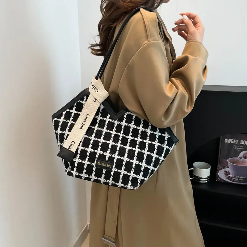 Women's Plaid Checkered Shoulder Bag Winter Commute — feature 26