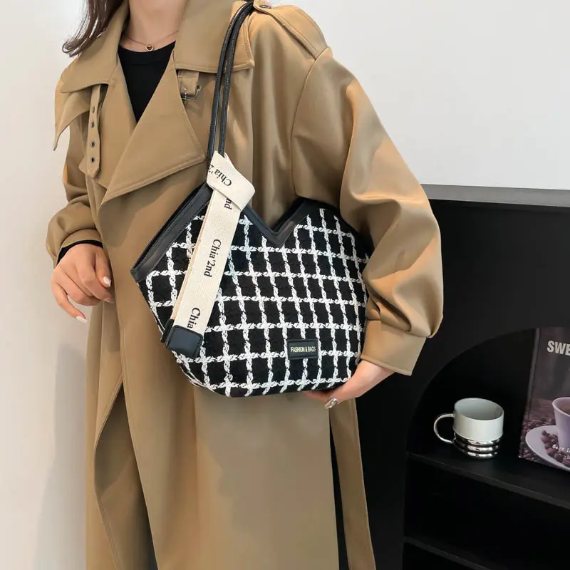 Women's Plaid Checkered Shoulder Bag Winter Commute — feature 27