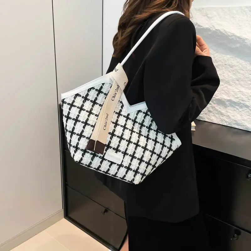 Women's Plaid Checkered Shoulder Bag Winter Commute — feature 33
