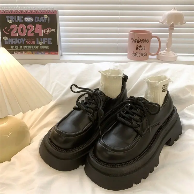 Vintage British Style Women's Black Leather Heels 2025 — feature 2