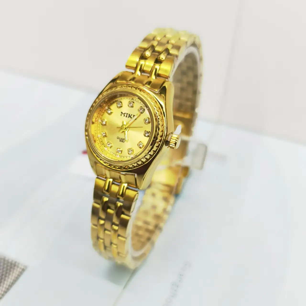 Gold Male Couple Watch with Crystal Dial — feature 4