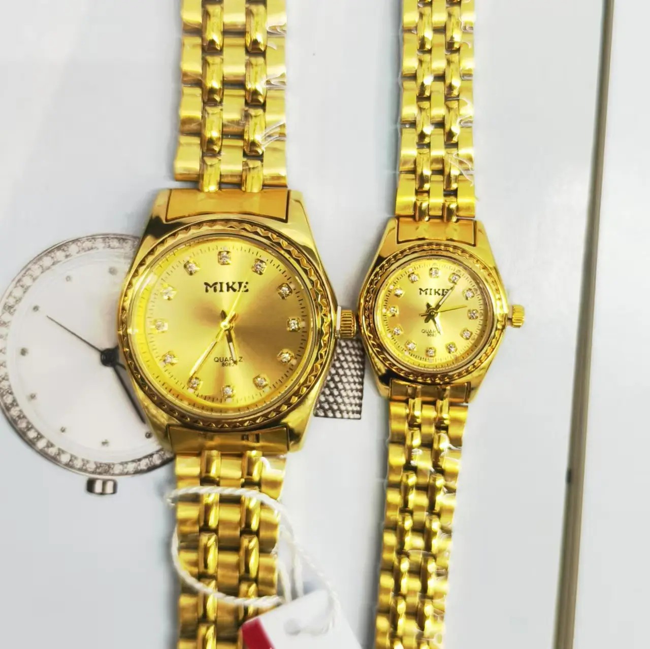 Gold Male Couple Watch with Crystal Dial — feature 7