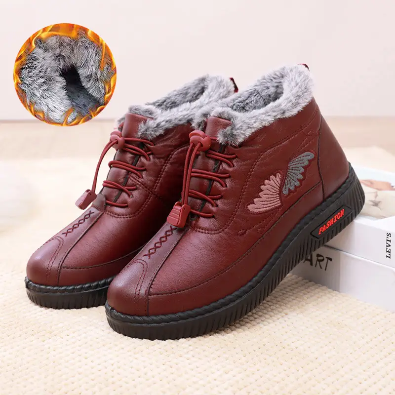Winter Fleece-Lined Thickened Waterproof Snow Boots for Women, Old Beijing Style Mom Cotton Shoes, Short Boots for Middle-Aged and Elderly Women with Thick Soles - Image 4