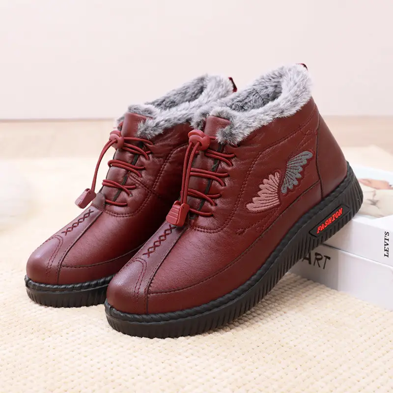 Winter Fleece-Lined Thickened Waterproof Snow Boots for Women, Old Beijing Style Mom Cotton Shoes, Short Boots for Middle-Aged and Elderly Women with Thick Soles - Image 2