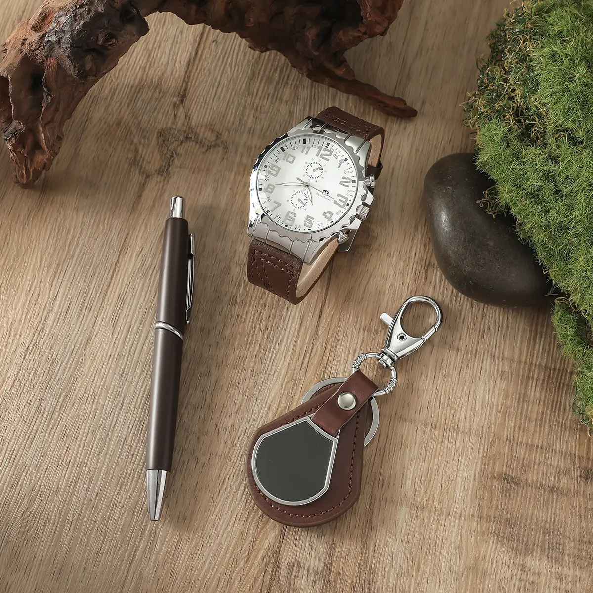2025 Men's Brown Quartz Watch Wallet Belt Keychain Set