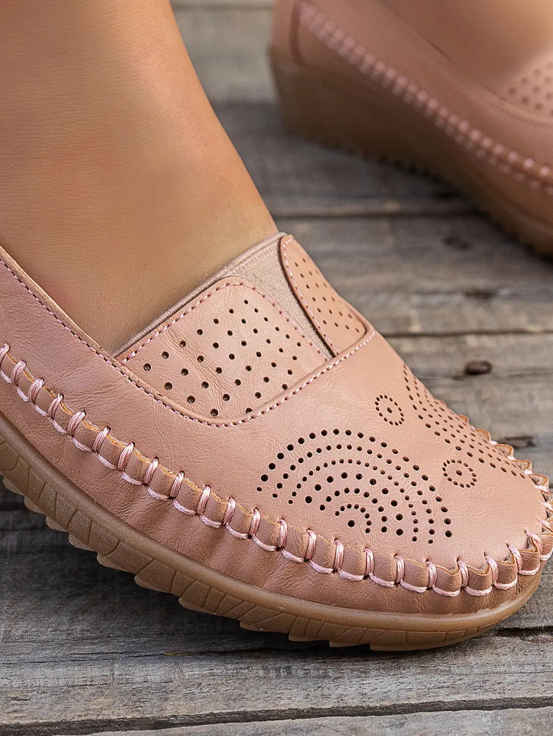 Plus-Size Popular Foreign Trade Stitched Laser-Cut Women's Flat Loafers, Retro Stitched Design, Available for Foreign Trade and Cross-Border E-Commerce Supply — feature 18