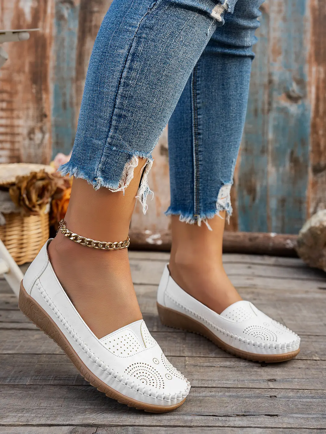 Plus-Size Popular Foreign Trade Stitched Laser-Cut Women's Flat Loafers, Retro Stitched Design, Available for Foreign Trade and Cross-Border E-Commerce Supply — feature 22