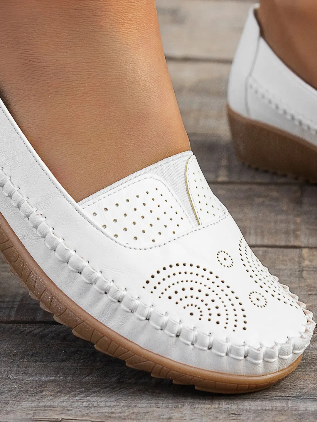 Plus-Size Popular Foreign Trade Stitched Laser-Cut Women's Flat Loafers, Retro Stitched Design, Available for Foreign Trade and Cross-Border E-Commerce Supply — feature 24