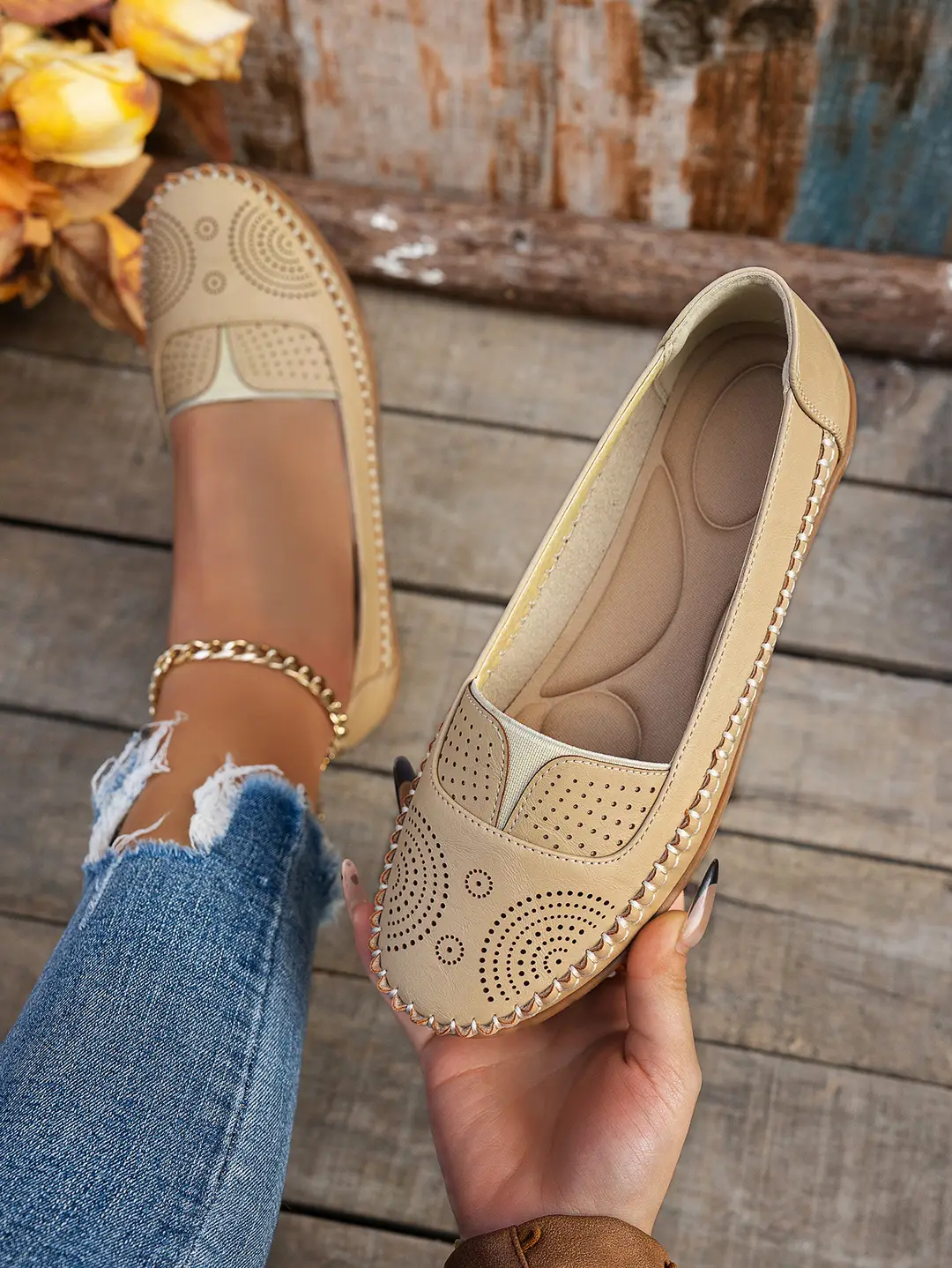 Plus-Size Popular Foreign Trade Stitched Laser-Cut Women's Flat Loafers, Retro Stitched Design, Available for Foreign Trade and Cross-Border E-Commerce Supply — feature 7