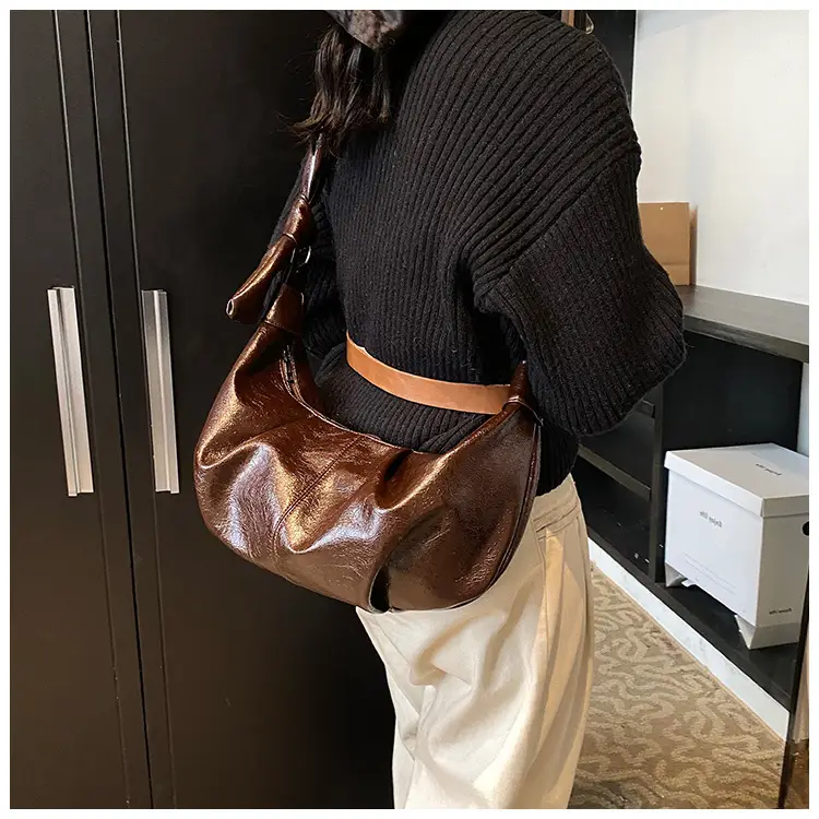 Brown Pleated Korean Style Handbag for Women — feature 18