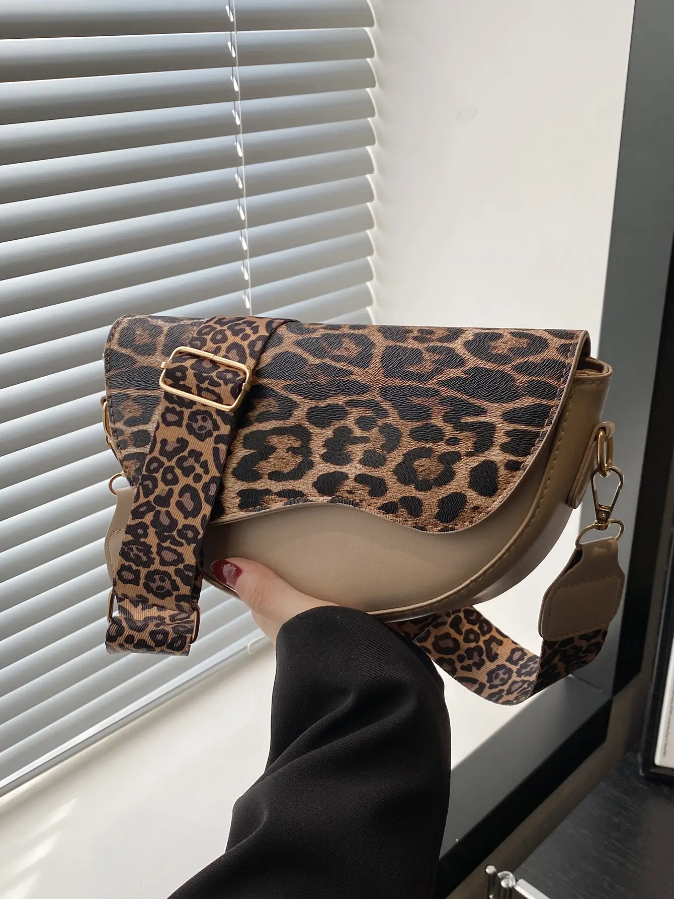 Women Leopard Print Crossbody Bag Large Capacity