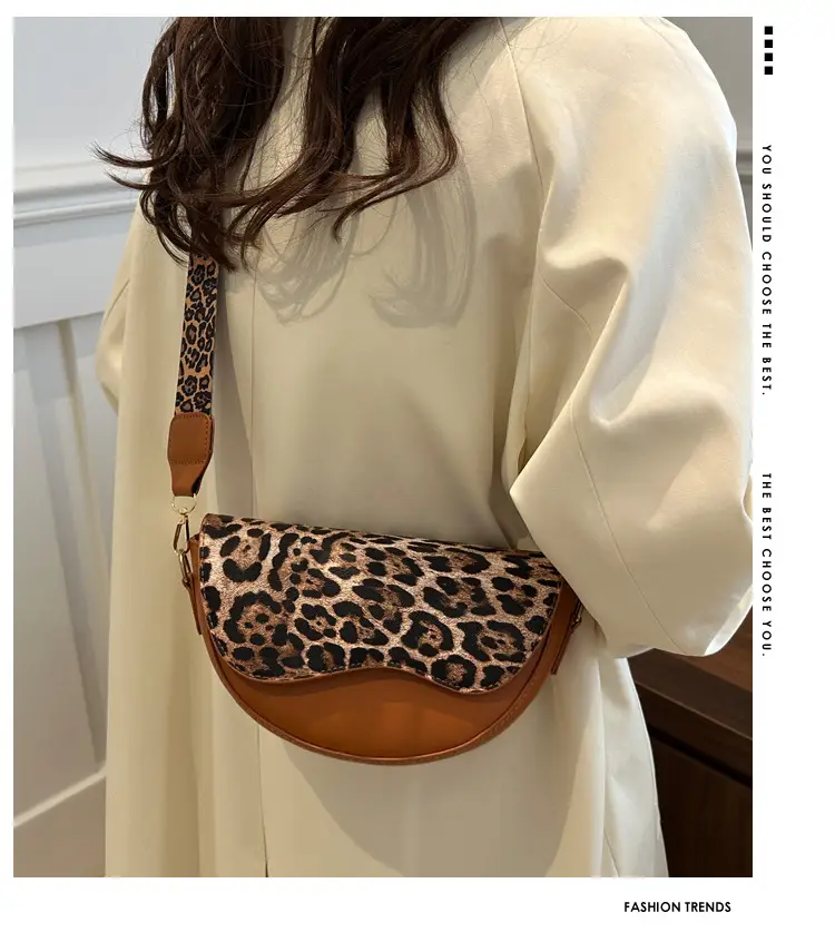 Women Leopard Print Crossbody Bag Large Capacity — feature 1