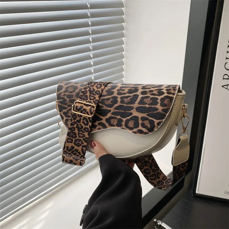 Women Leopard Print Crossbody Bag Large Capacity