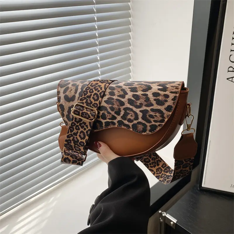 Women Leopard Print Crossbody Bag Large Capacity
