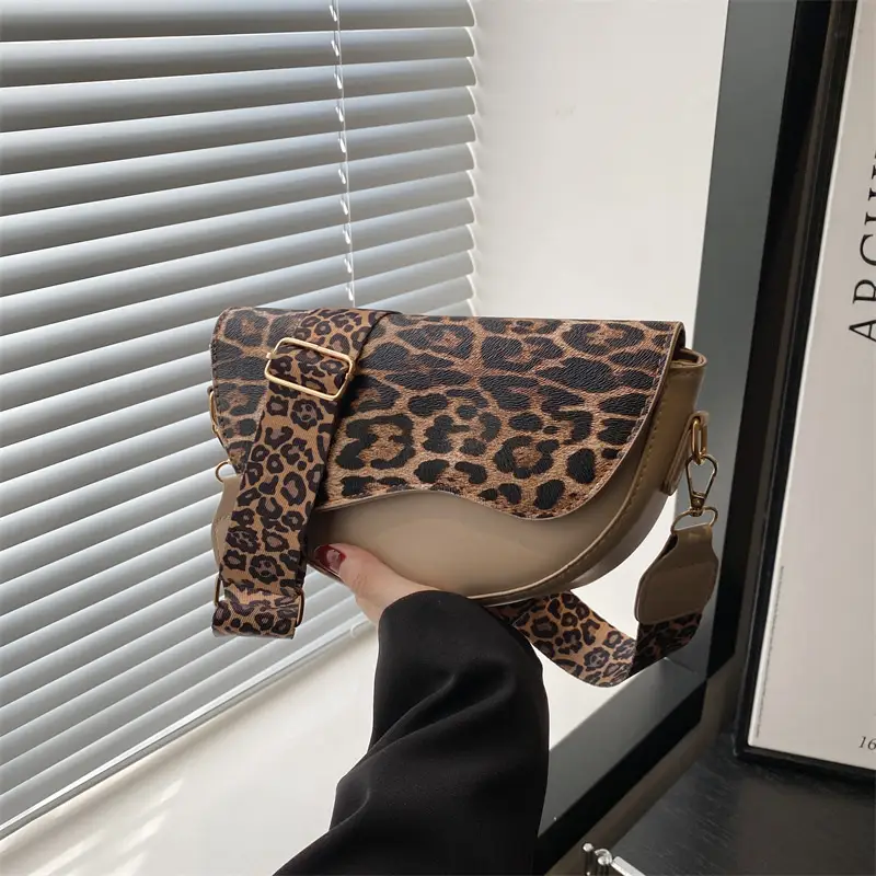 Women Leopard Print Crossbody Bag Large Capacity