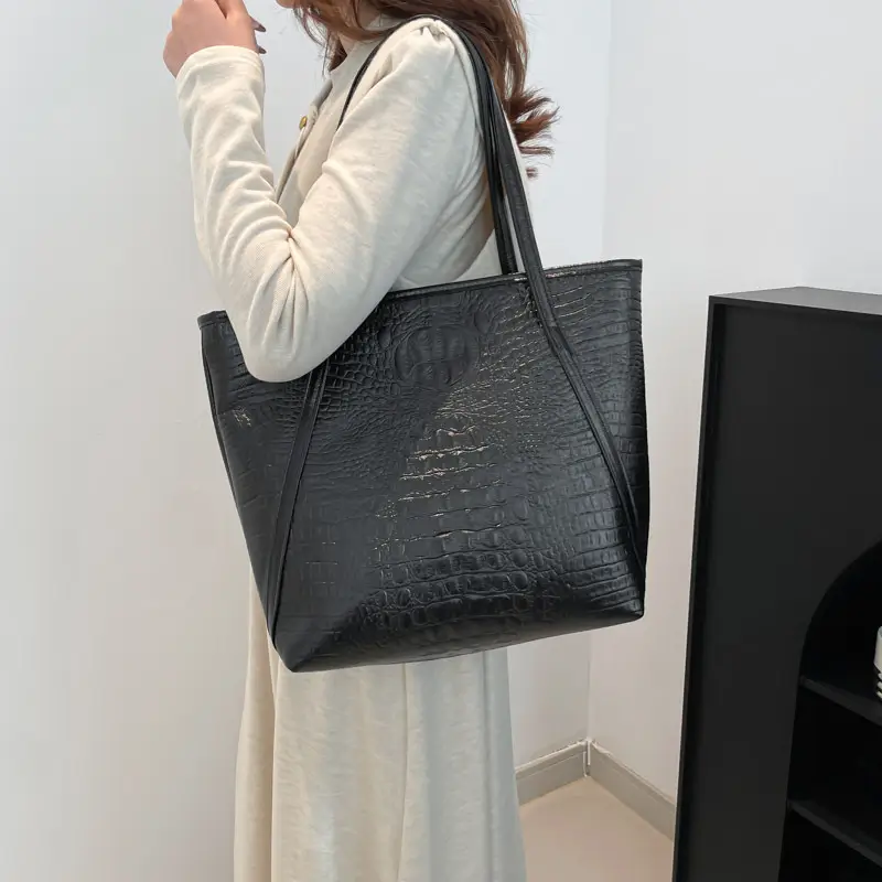 Black Croc Embroidered Tote Bag for Women Large Capacity - Image 3