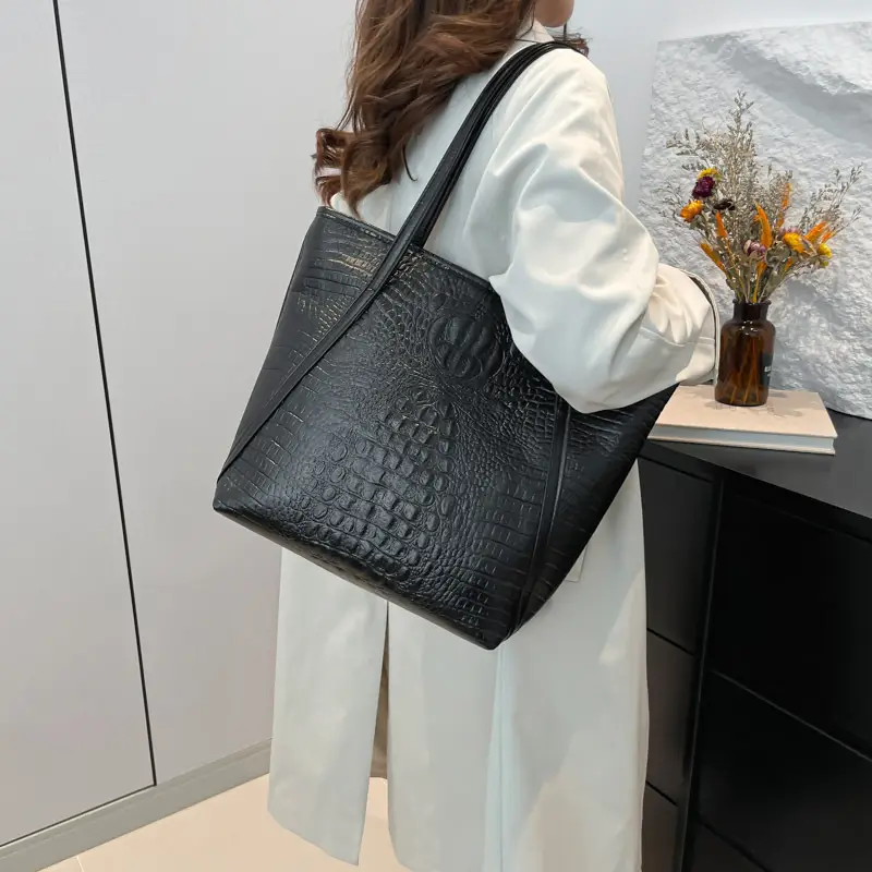 Black Croc Embroidered Tote Bag for Women Large Capacity - Image 5