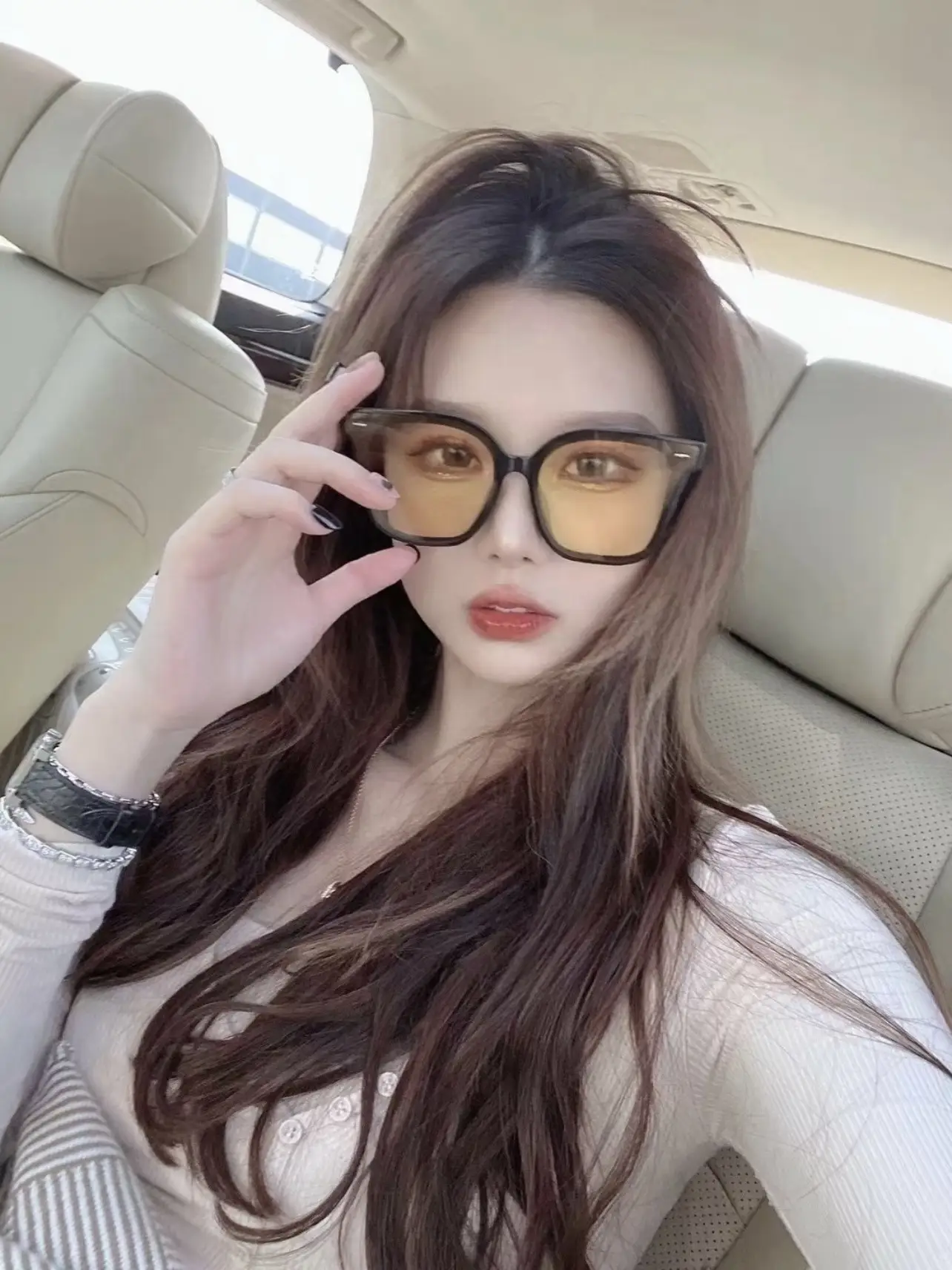 Women UV Sunglasses Black Frame Snow Sal Sheet — feature 9