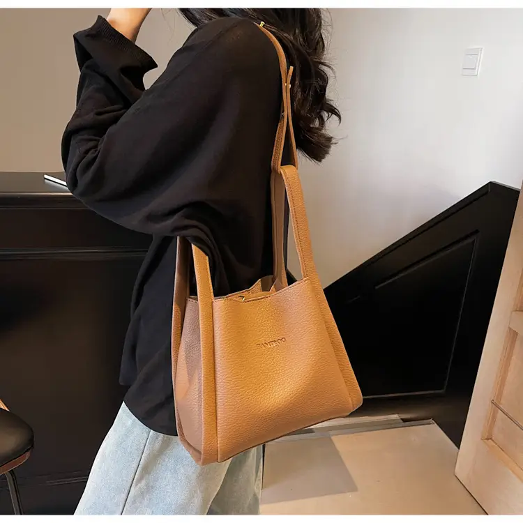 Tan Leather Bucket Bag for Women 2026 Winter Style — feature 12