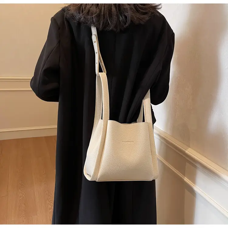 Tan Leather Bucket Bag for Women 2026 Winter Style — feature 21