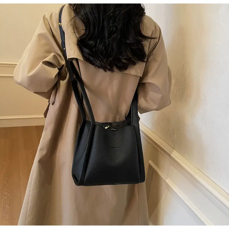 Tan Leather Bucket Bag for Women 2026 Winter Style — feature 24