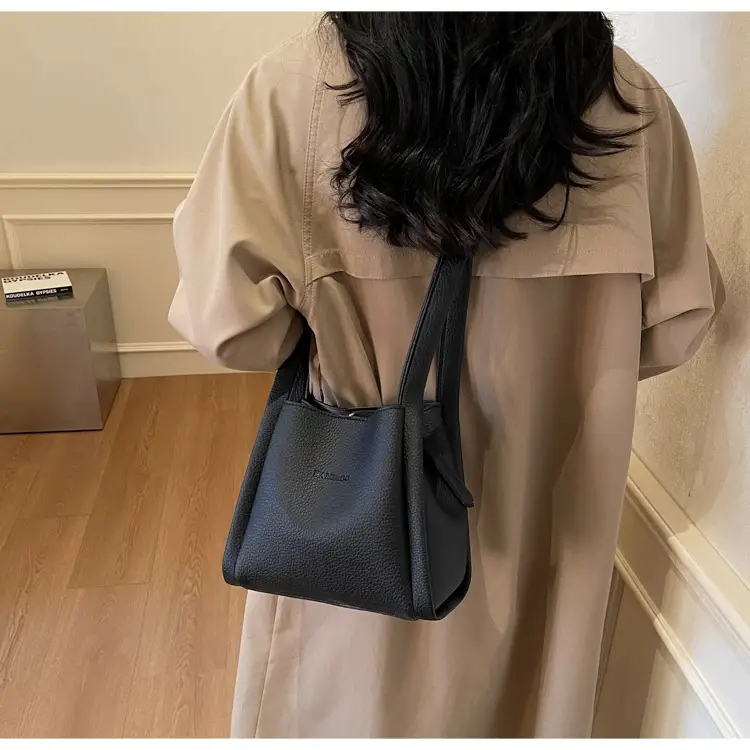 Tan Leather Bucket Bag for Women 2026 Winter Style — feature 25